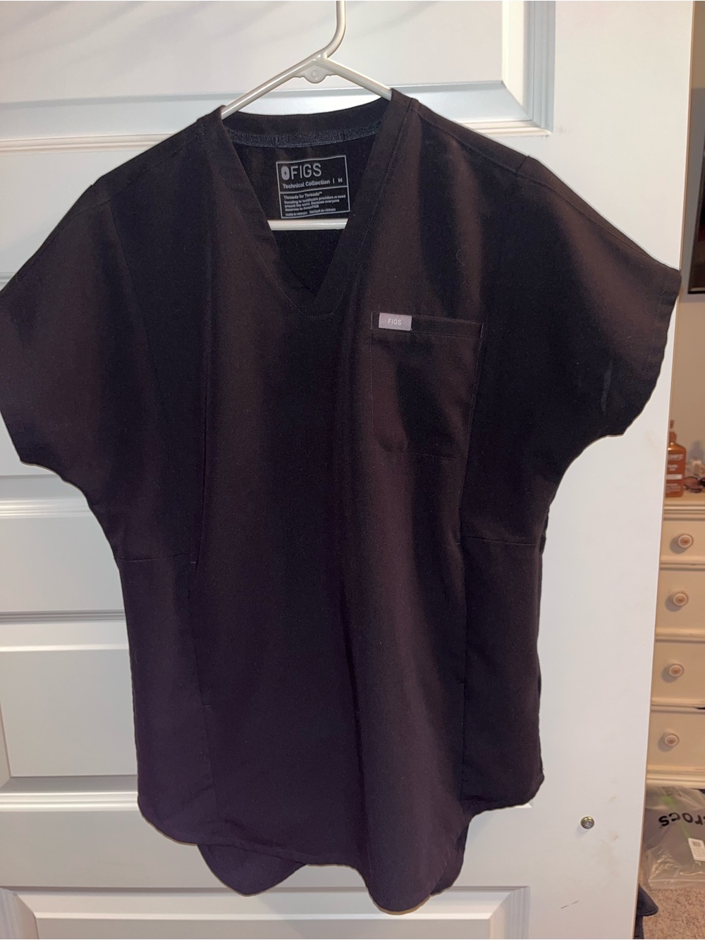 Figs Black Women's Addison Tunic Scrub Top Medium
